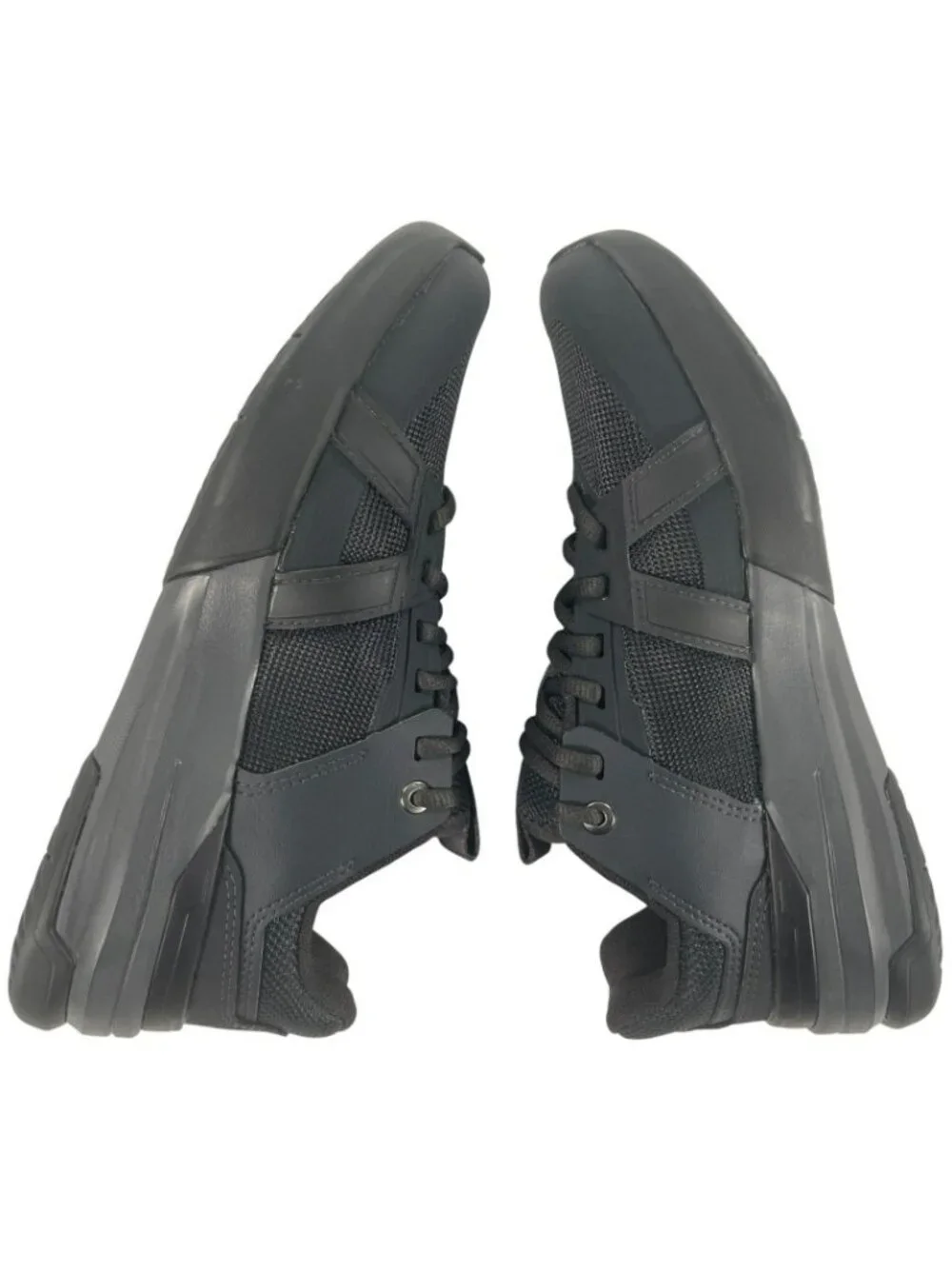 On The Roger Shoes CH Pro Youth Athletic Black Eclipse Tennis Sports Kids 4 NEW